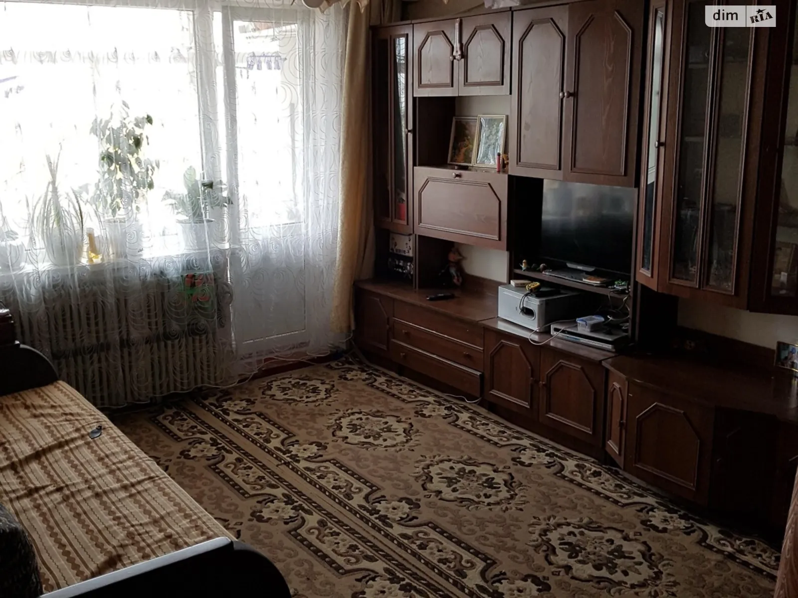 Продается 1-комнатная квартира 40 кв. м в Днепре, пер. Экипажный, 3