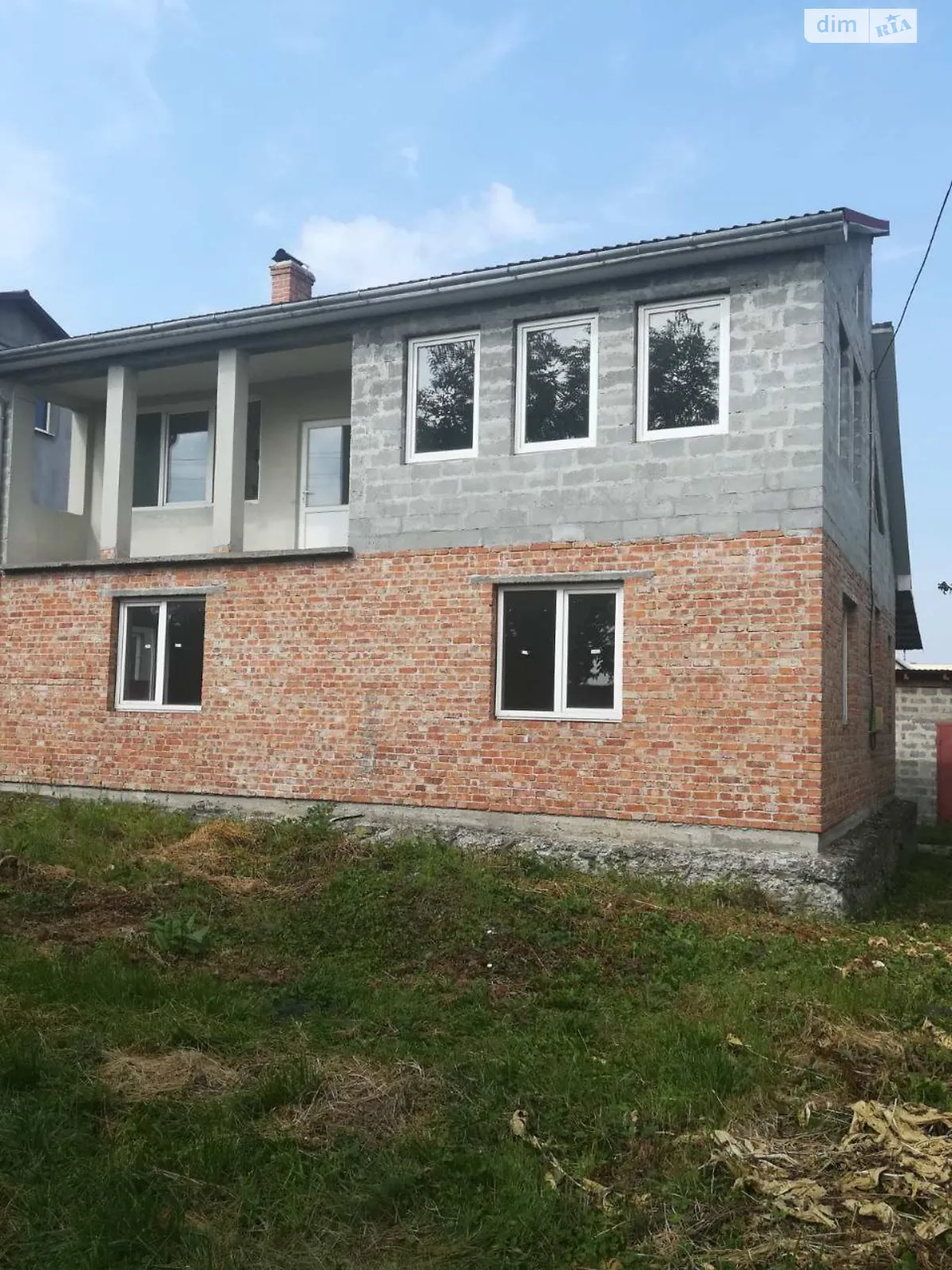 Продается дом на 2 этажа 127 кв. м с мансардой, цена: 42000 € - фото 1