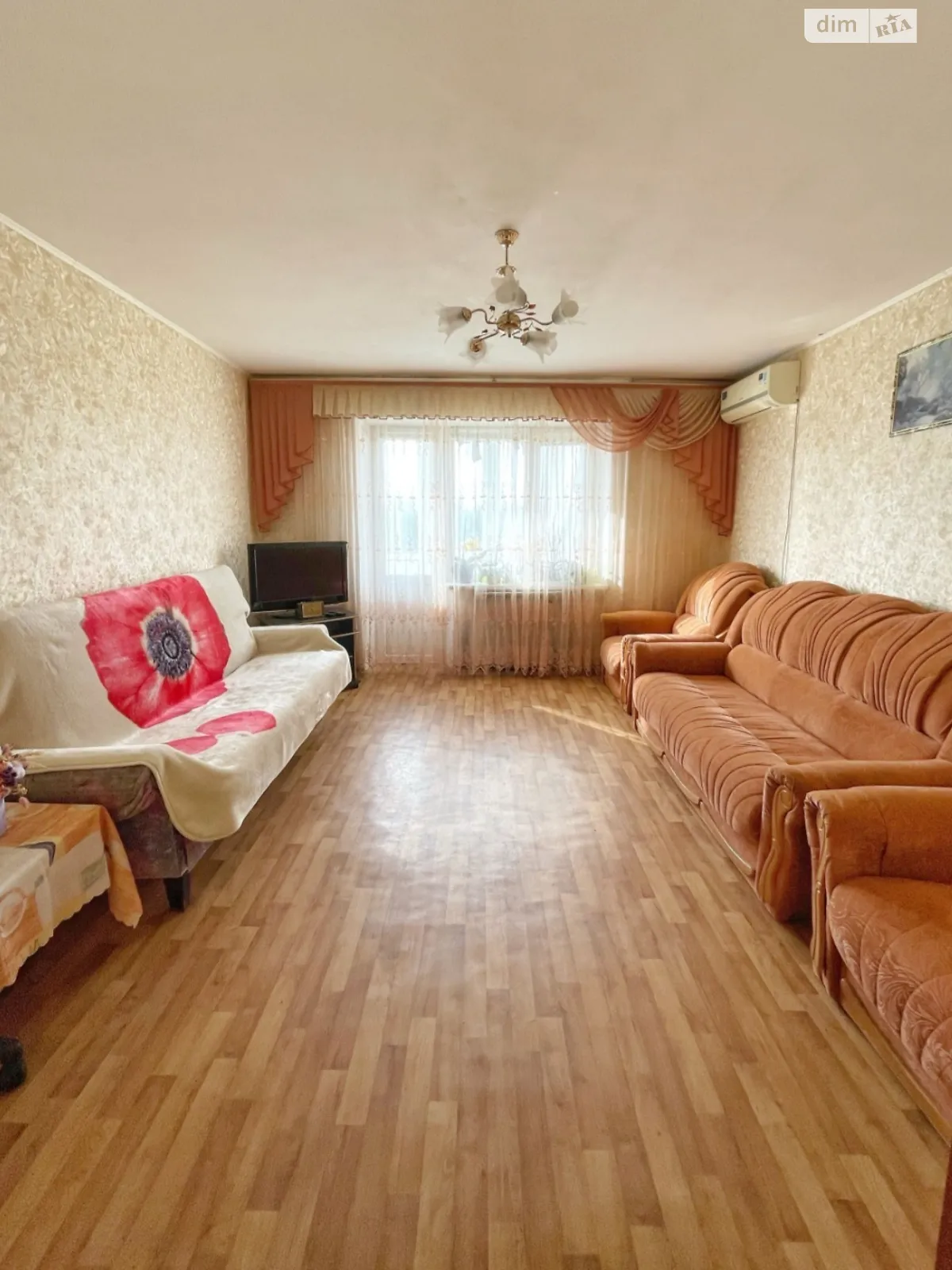 Продается 3-комнатная квартира 64 кв. м в Светловодске, цена: 17500 $ - фото 1