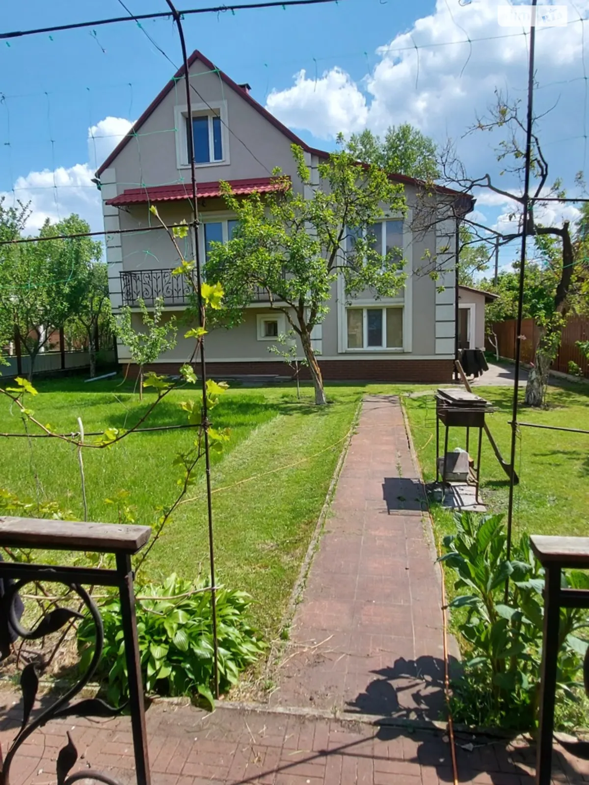 Здається в оренду будинок 3 поверховий 130 кв. м з терасою, цена: 25000 грн