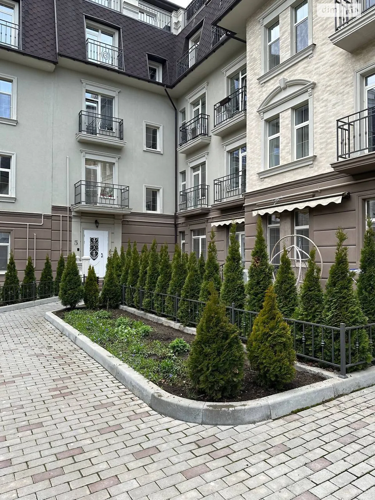 Продається 2-кімнатна квартира 60 кв. м у Одесі, пров. Травневий, 4 - фото 1