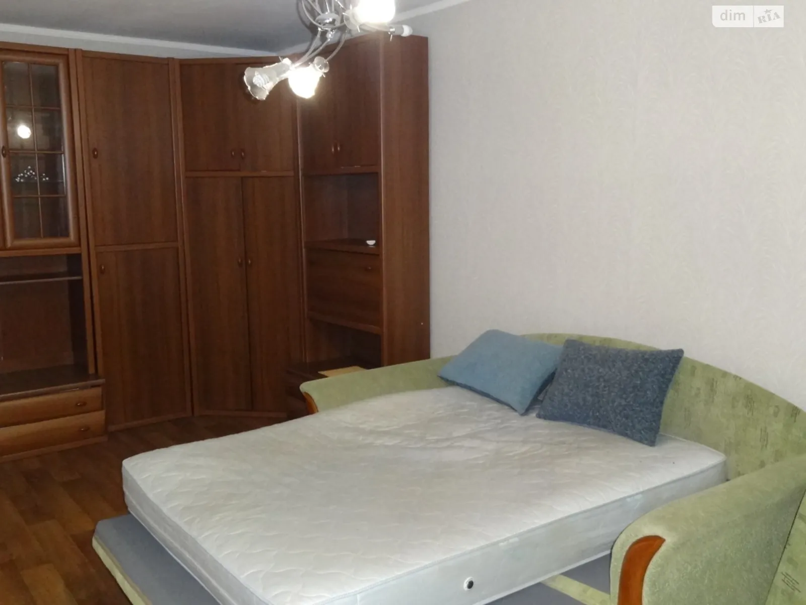 Продается 2-комнатная квартира 45 кв. м в Киеве, ул. Автозаводская, 41 - фото 1