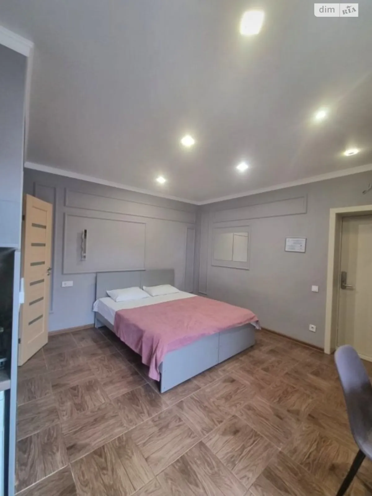 Здається в оренду 1-кімнатна квартира 28 кв. м у Одесі, цена: 7000 грн