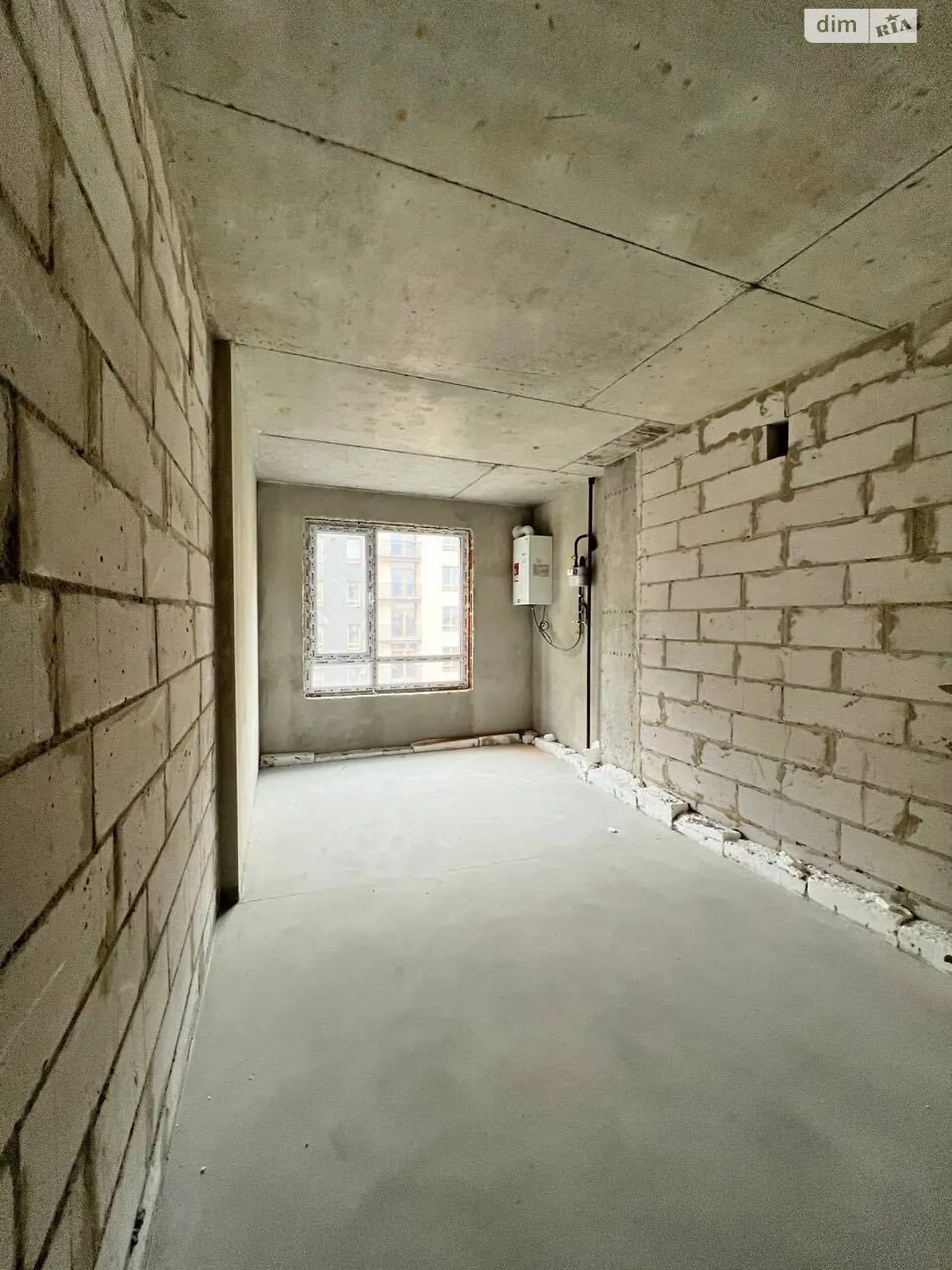 Продается 1-комнатная квартира 42 кв. м в Ивано-Франковске, ул. Кобылянской, 22А - фото 1