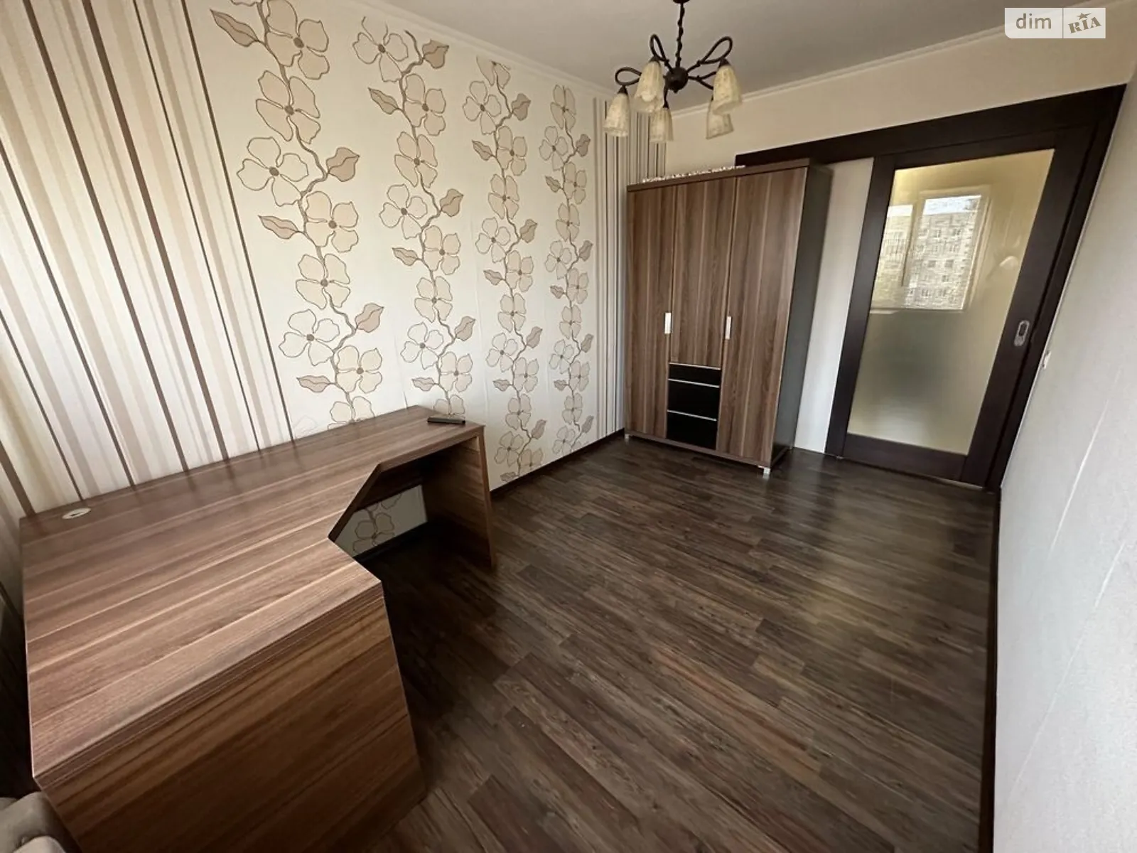 Здається в оренду 2-кімнатна квартира 42.4 кв. м у Дніпрі, цена: 10000 грн