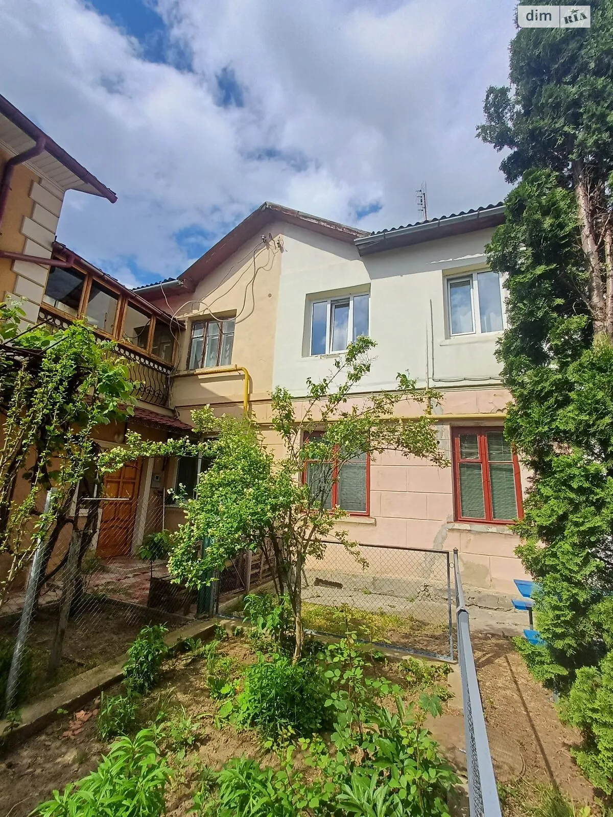 Продается 2-комнатная квартира 46 кв. м в Черновцах, цена: 36000 $