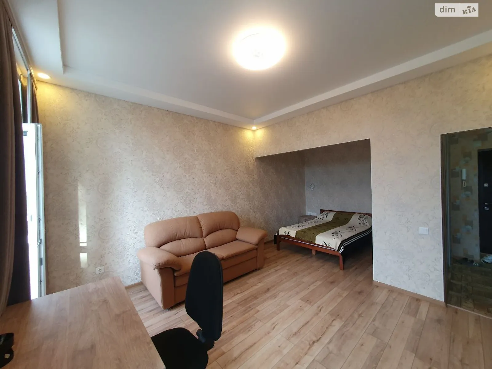 Продается 1-комнатная квартира 39.3 кв. м в Днепре, цена: 31000 $