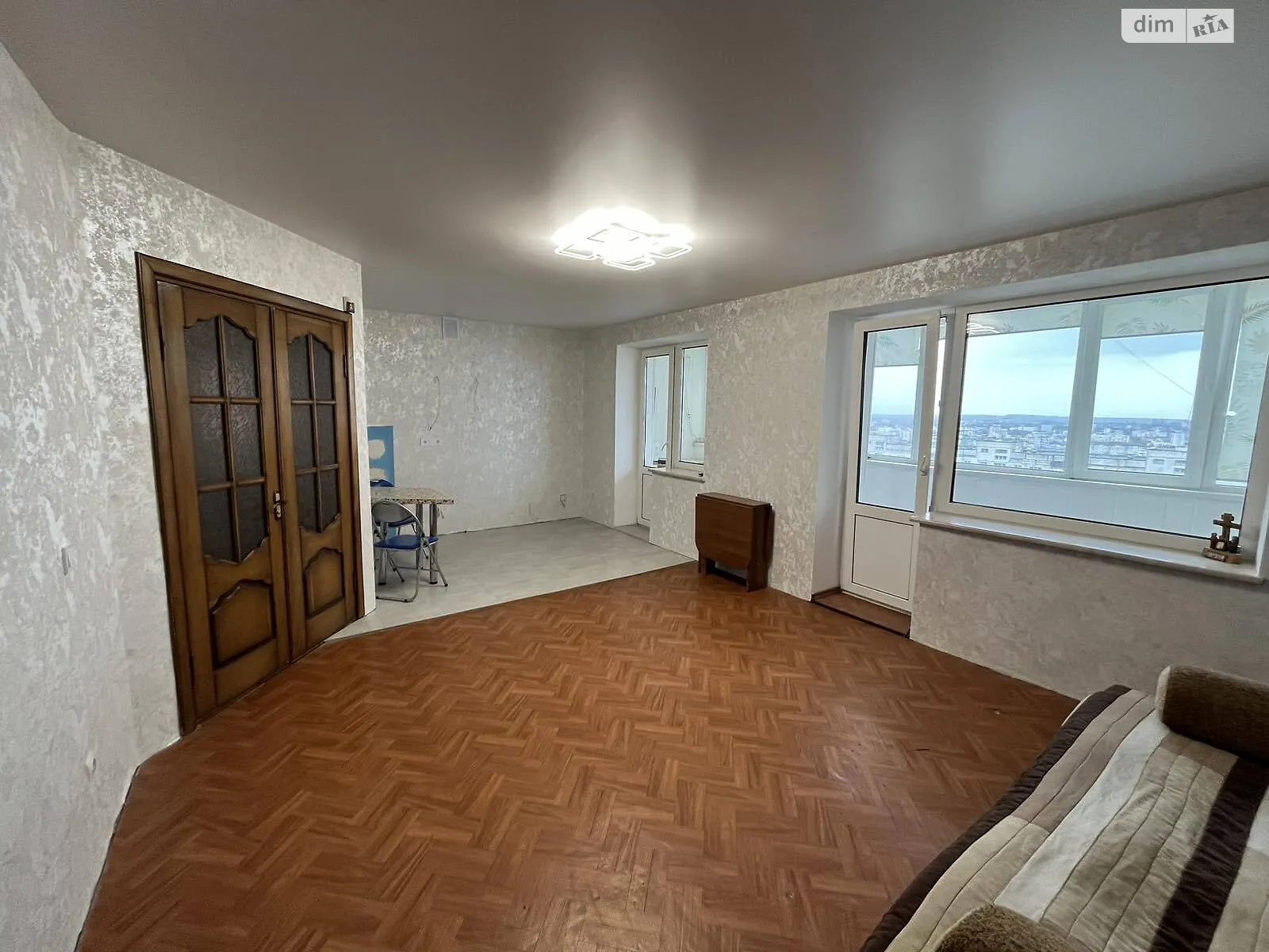 Продається 2-кімнатна квартира 72 кв. м у Хмельницькому
