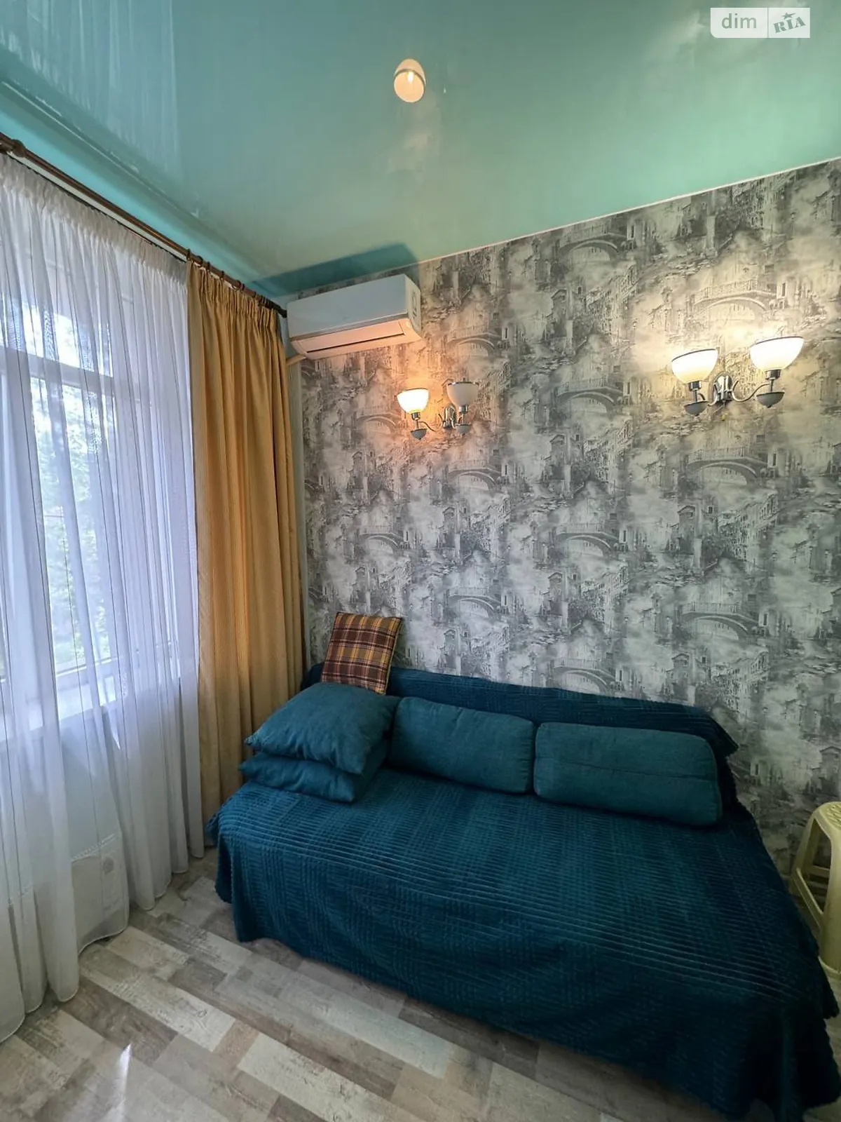 Сдается в аренду 1-комнатная квартира 25 кв. м в Одессе, ул. Атамана Головатого