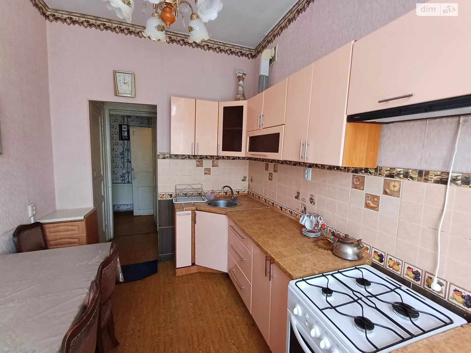 Продается 2-комнатная квартира 56.5 кв. м в Одессе