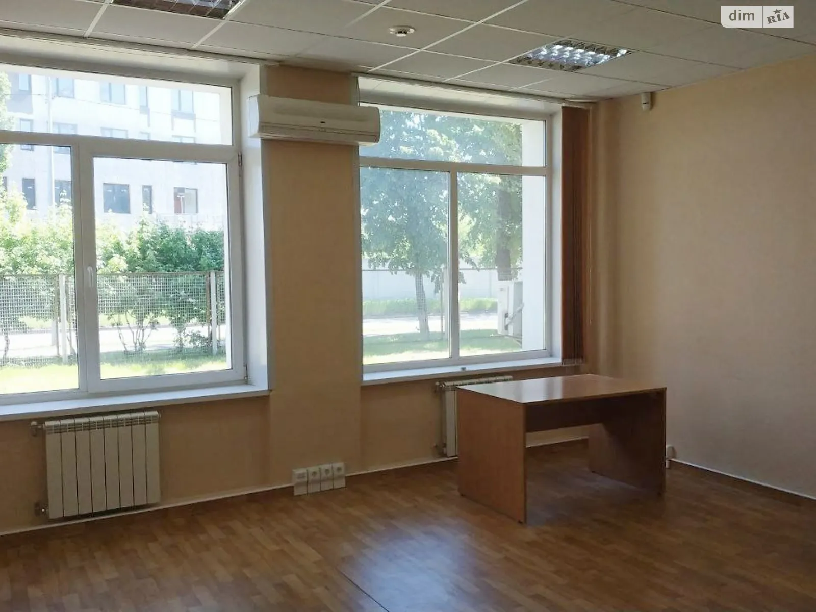 Здається в оренду офіс 58 кв. м в бізнес-центрі, цена: 29950 грн - фото 1