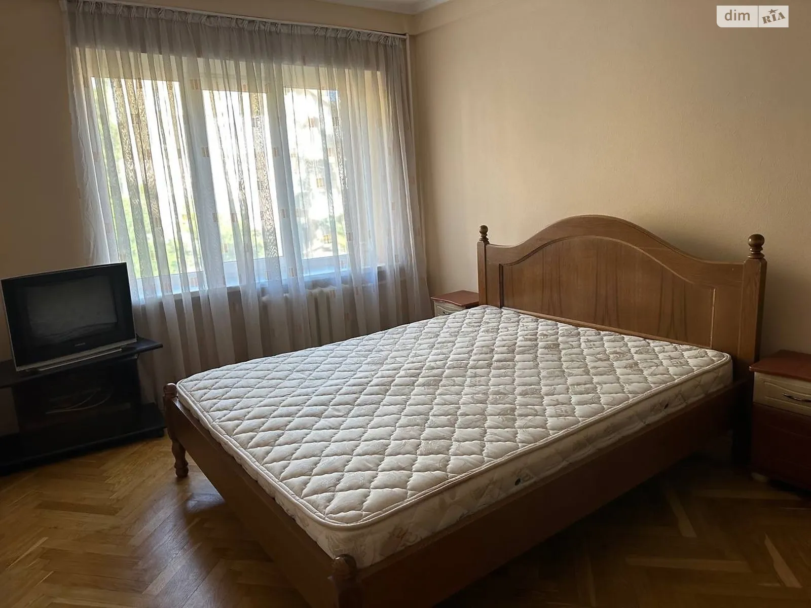 Продается 3-комнатная квартира 62 кв. м в Киеве, ул. Неманская, 2