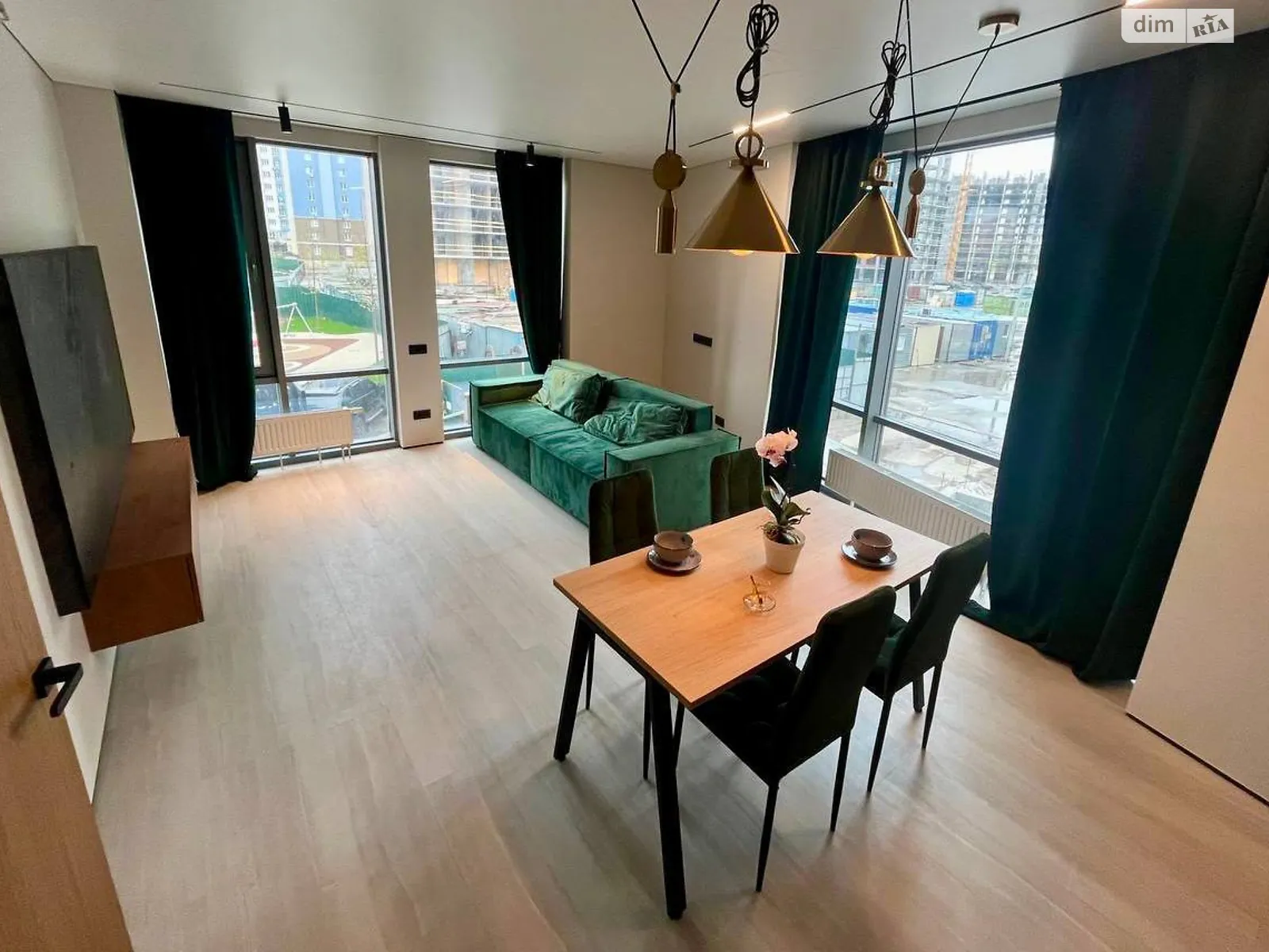 Сдается в аренду 2-комнатная квартира 76 кв. м в Киеве, ул. Академика Заболотного, 1А - фото 1