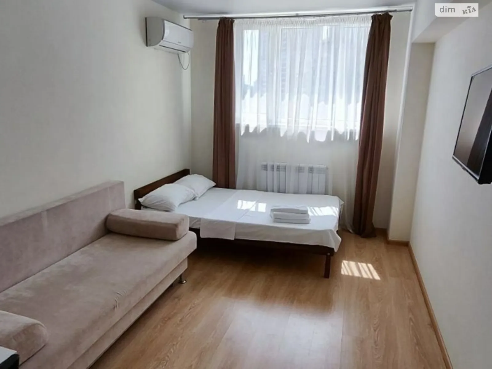 Продается 1-комнатная квартира 24 кв. м в Киеве, ул. Машиностроительная, 41 - фото 1