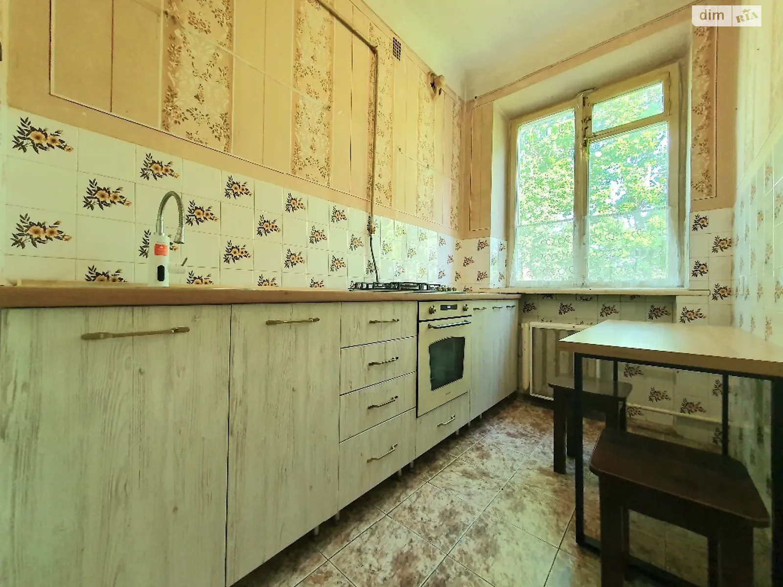 Сдается в аренду 2-комнатная квартира 55 кв. м в Черновцах, цена: 230 $ - фото 1