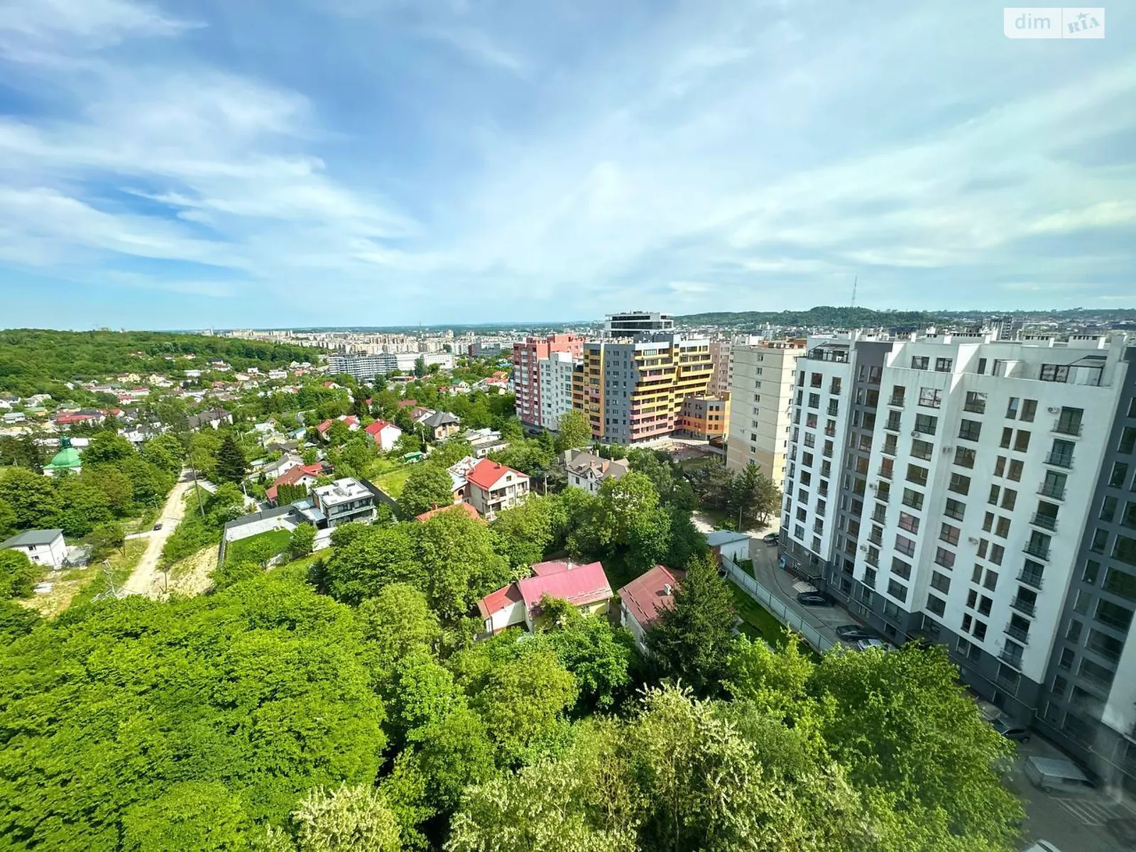 Продается 1-комнатная квартира 50 кв. м в Львове, ул. Под Голоском - фото 1