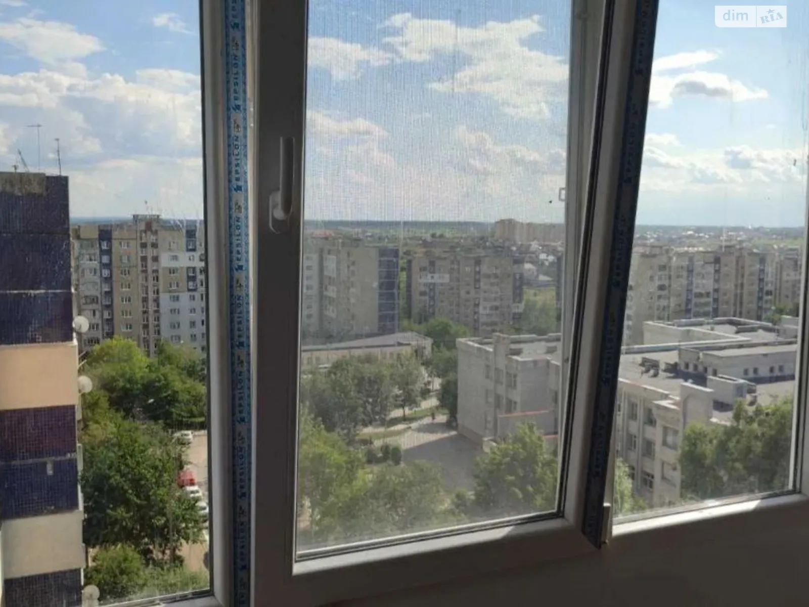 Продается 4-комнатная квартира 82 кв. м в Львове - фото 1