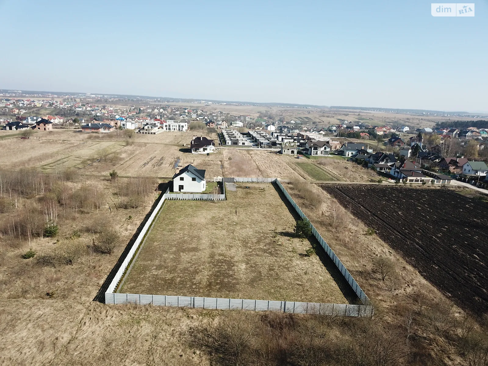 Продається земельна ділянка 37 соток у Львівській області, цена: 220000 $