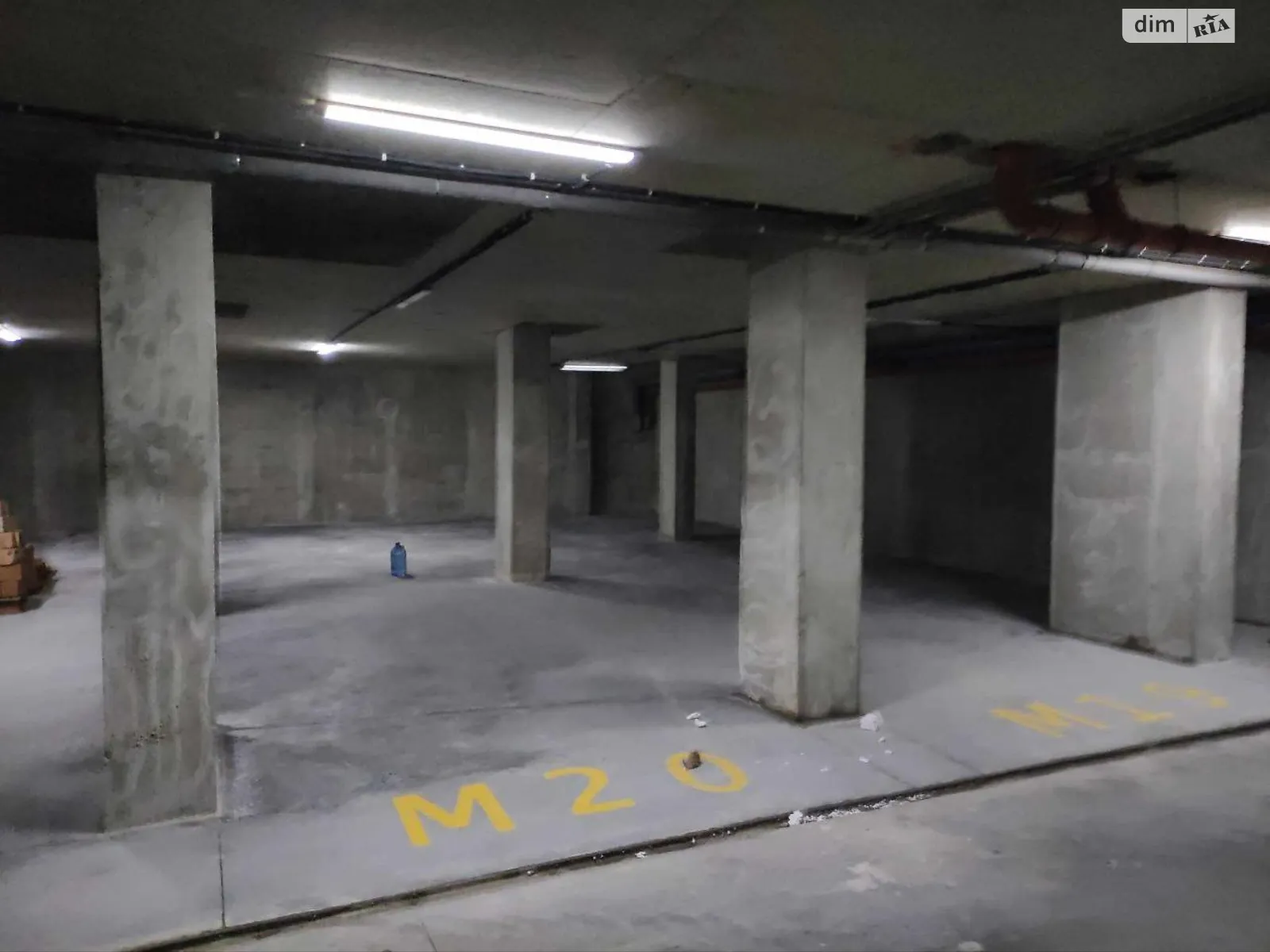 Продается подземный паркинг под легковое авто на 39.2 кв. м, цена: 29000 $ - фото 1