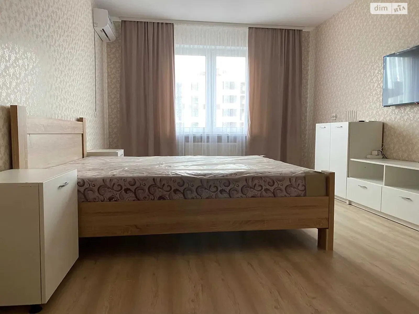 Сдается в аренду 1-комнатная квартира 49 кв. м в Киеве - фото 2