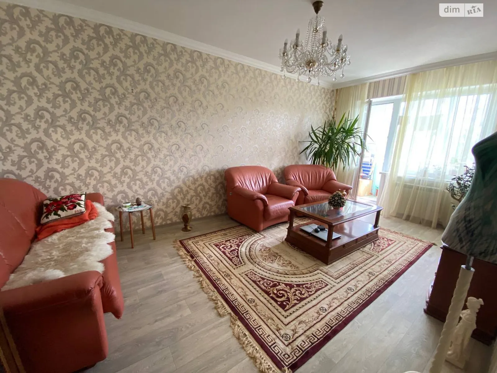 Продается 2-комнатная квартира 54 кв. м в Белой Церкви, ул. Героев Крут, 45