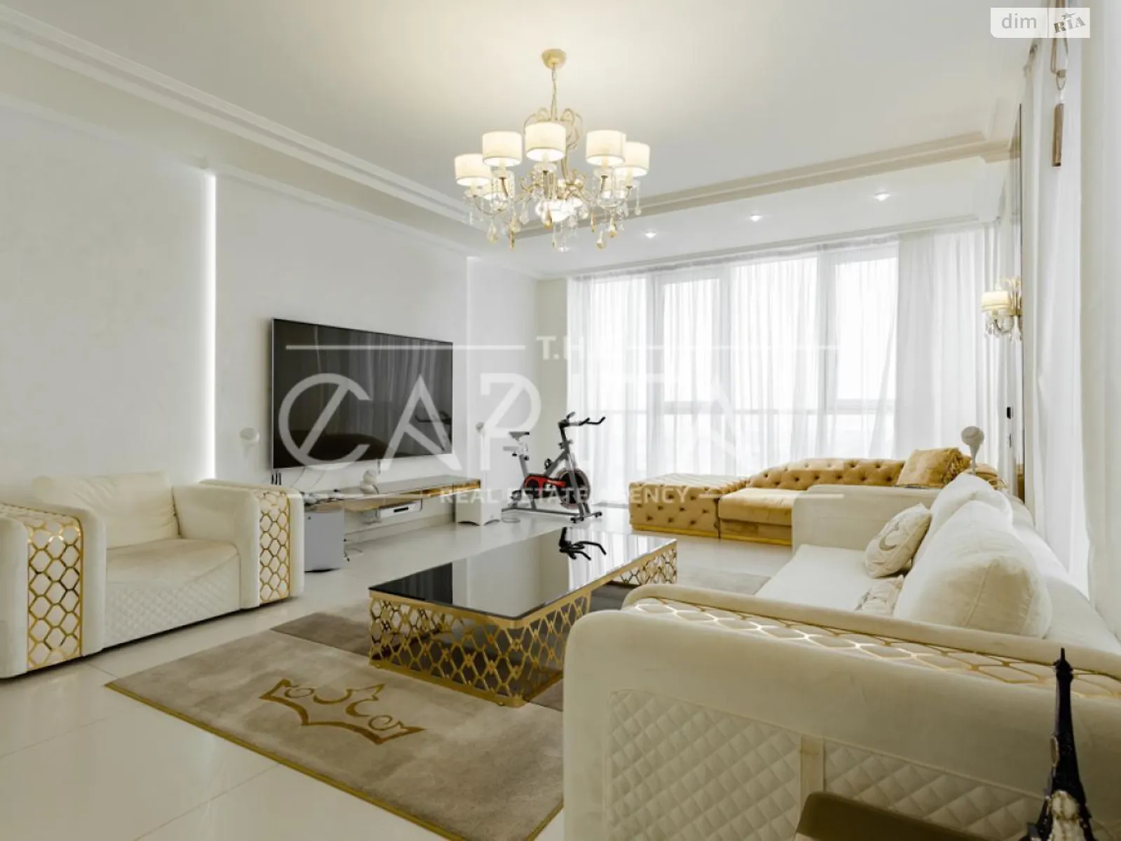 Сдается в аренду 5-комнатная квартира 193 кв. м в Киеве, цена: 4000 $