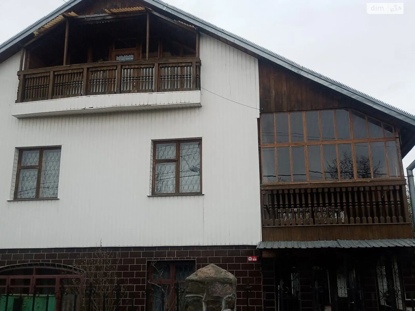 Сдается в аренду дом на 3 этажа с балконом, цена: 7000 грн