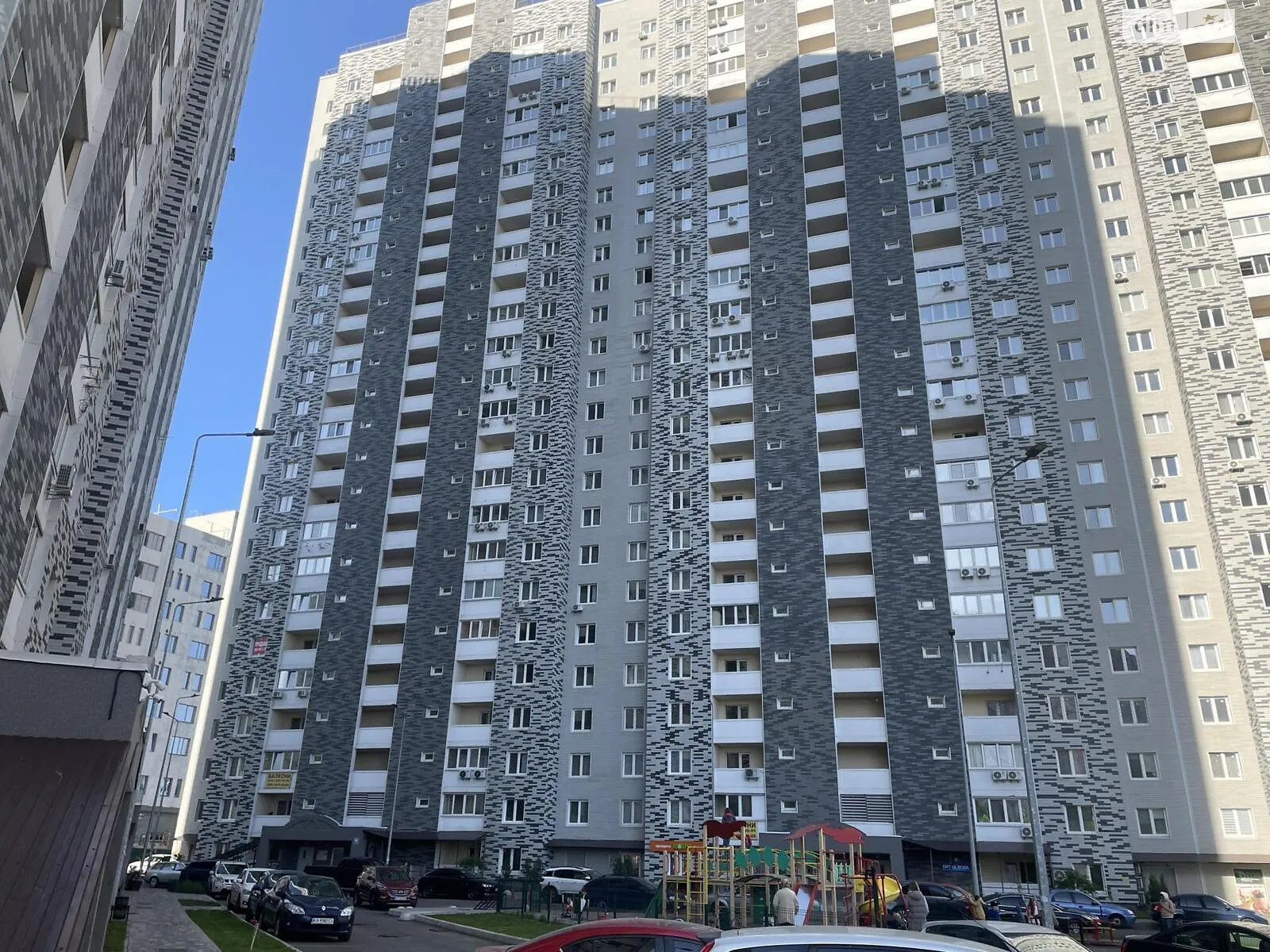 Продается 2-комнатная квартира 72 кв. м в Киеве, цена: 71000 $