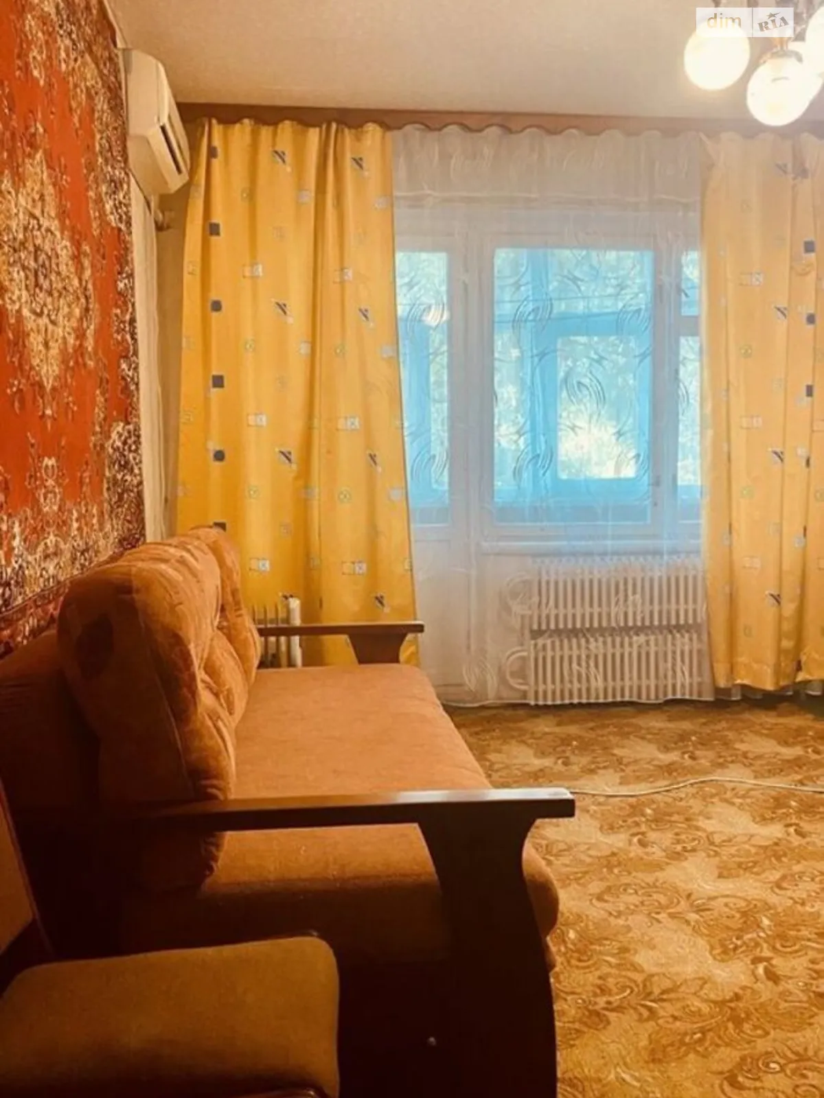 Продается 2-комнатная квартира 54 кв. м в Днепре, ул. Большая Диивська, 52