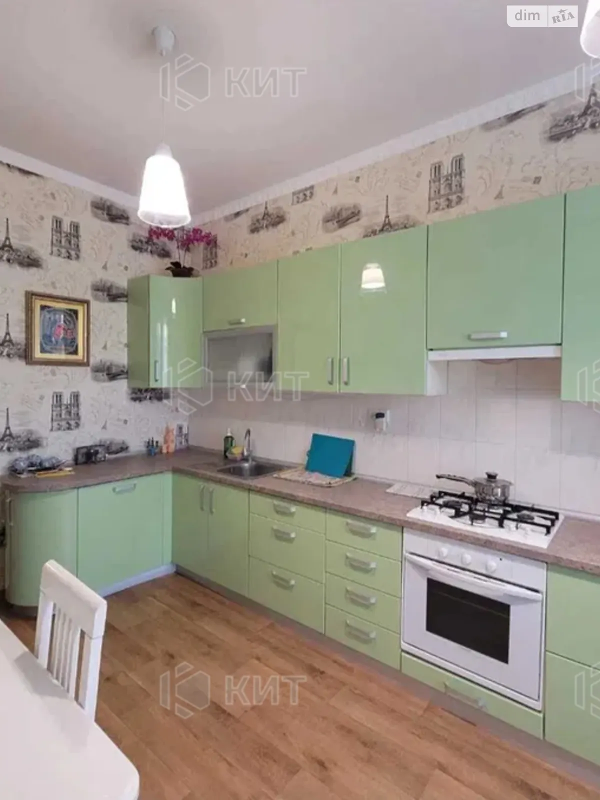 Продается 2-комнатная квартира 67 кв. м в Харькове, цена: 44000 $