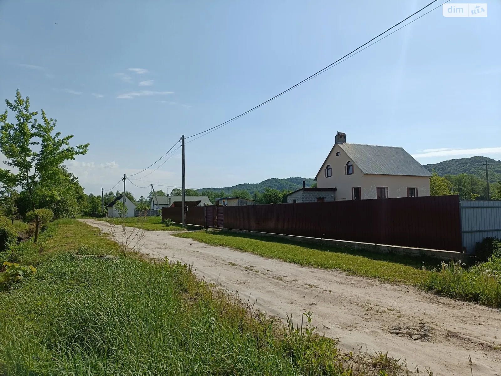 Продается дом на 2 этажа 140 кв. м с гаражом, цена: 81000 $ - фото 1