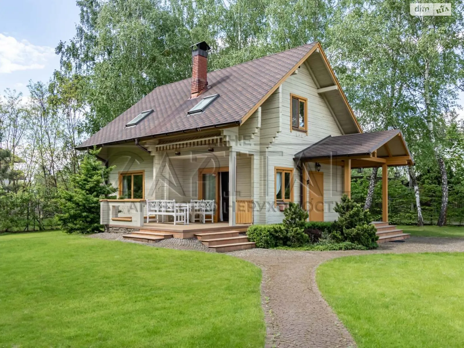 Продается дом на 2 этажа 138 кв. м с камином, цена: 245000 $ - фото 1