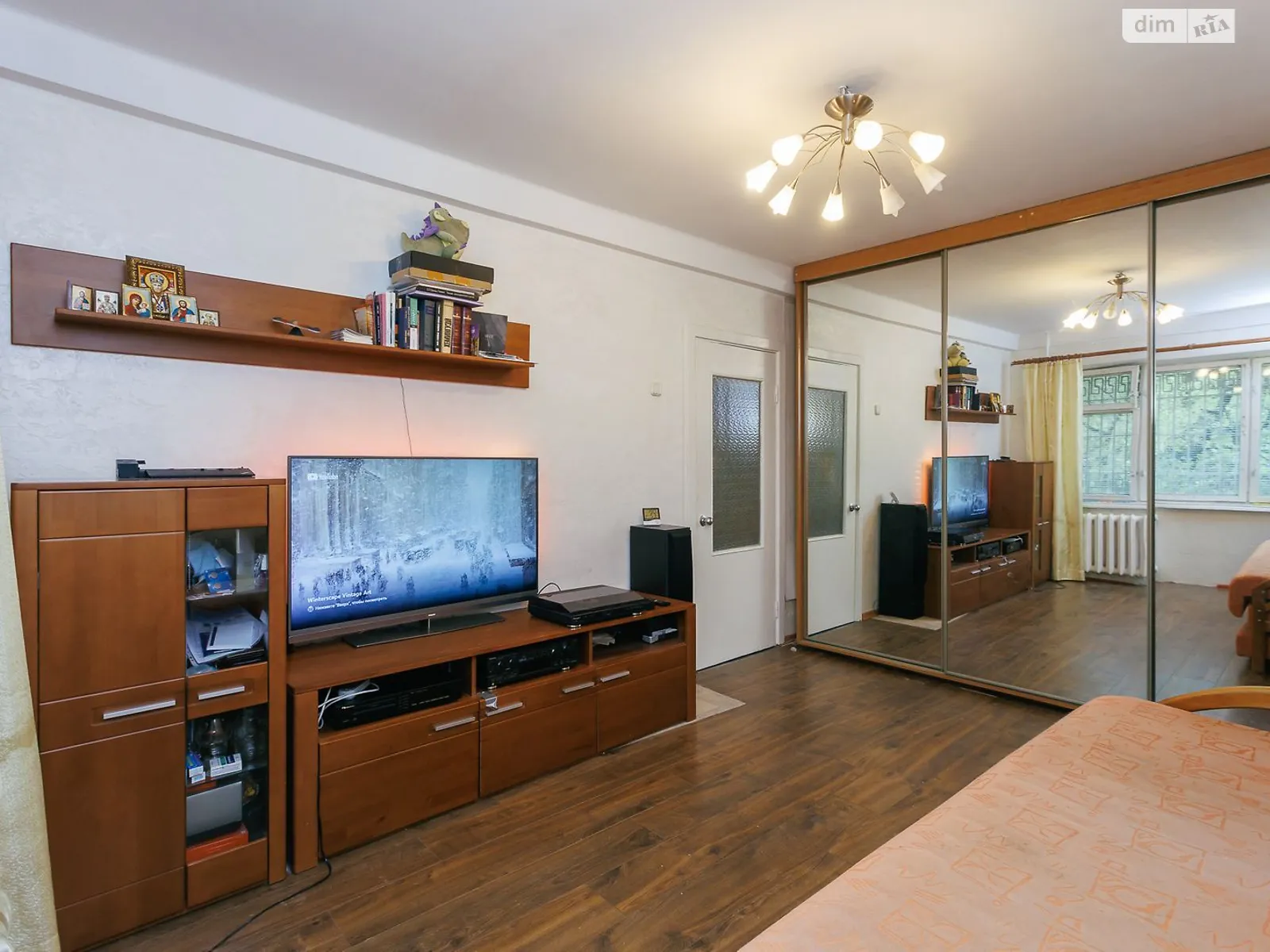 Продается 1-комнатная квартира 27.6 кв. м в Киеве, ул. Стеценко