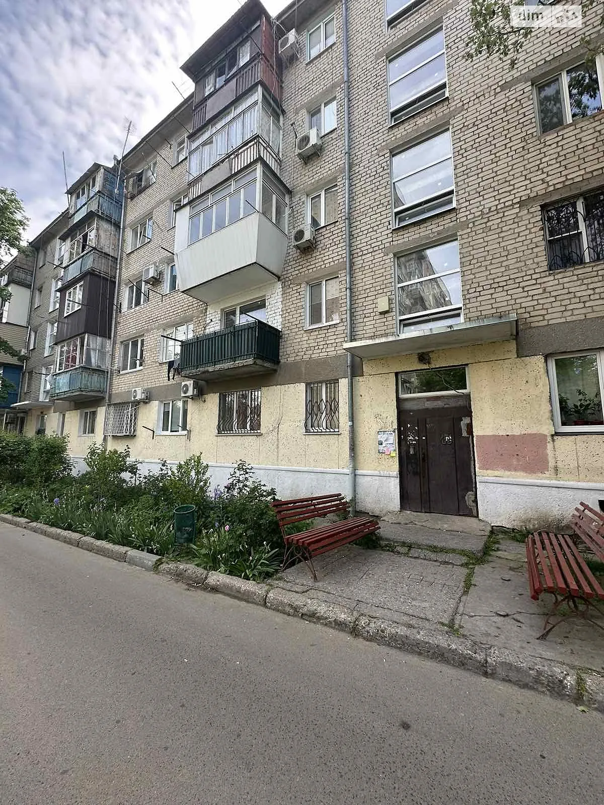 Продається 1-кімнатна квартира 18 кв. м у Чорноморську, вул. 1 Травня