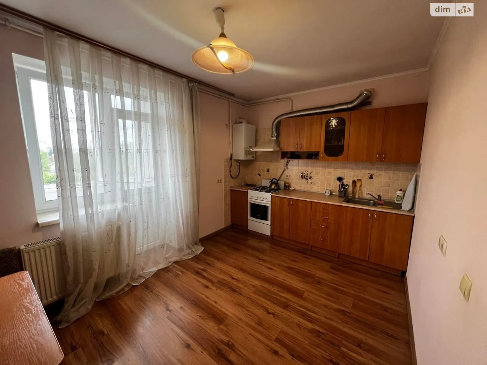 Продается 1-комнатная квартира 55 кв. м в Ивано-Франковске, цена: 48800 $