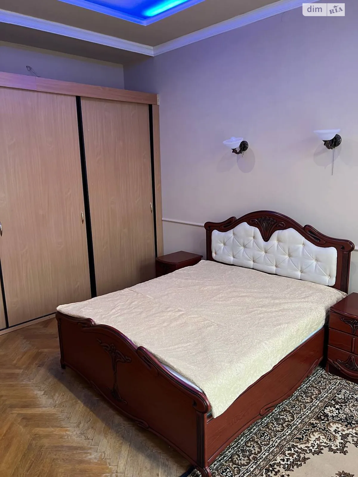 Сдается в аренду 2-комнатная квартира 72 кв. м в Львове, ул. Леонтовича