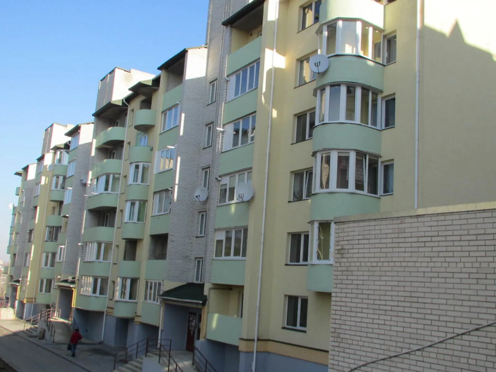 3-комнатная квартира 84 кв. м в Тернополе, ул. Зеленая - фото 1