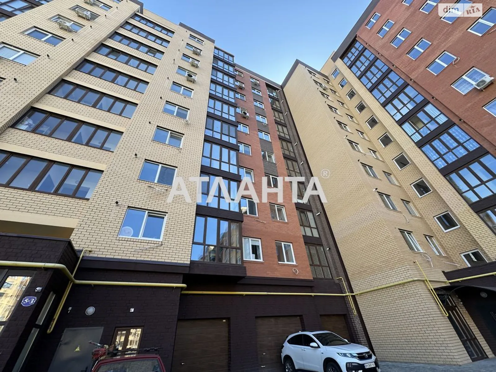 Продается 1-комнатная квартира 43 кв. м в Крыжановке, ул. Академика Сахарова