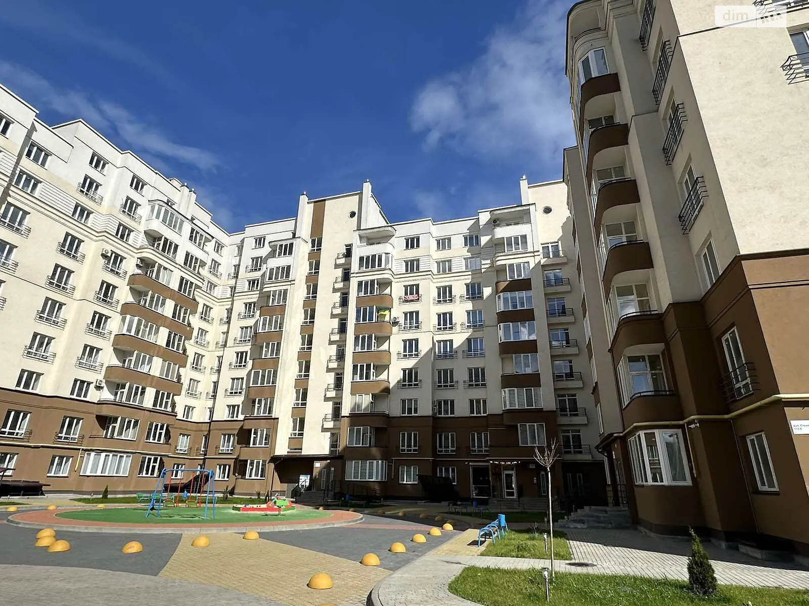 Продается 3-комнатная квартира 97 кв. м в Львове, ул. Стрыйская, 195