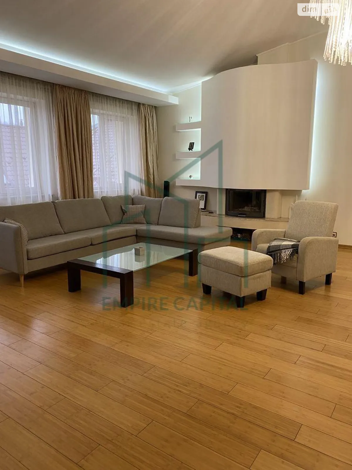 Продается 4-комнатная квартира 180 кв. м в Львове, ул. Туган-Барановского