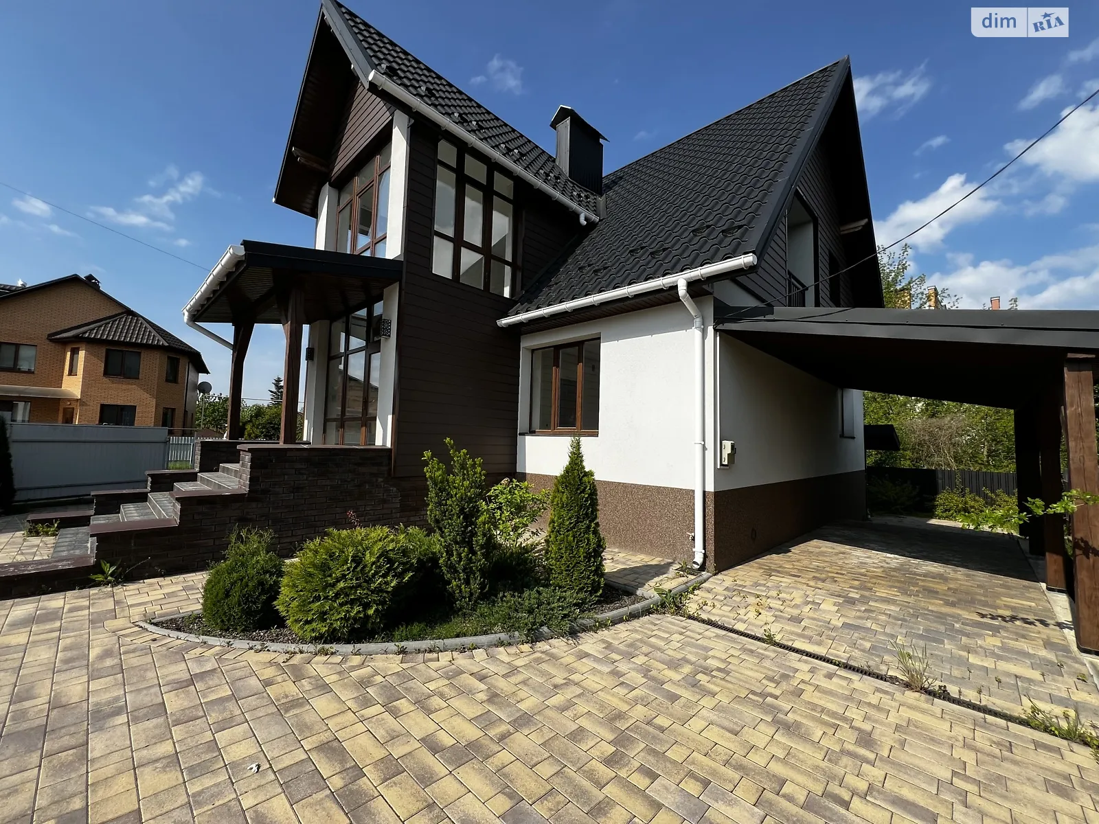 Продается дом на 2 этажа 240 кв. м с беседкой, цена: 175000 $ - фото 1