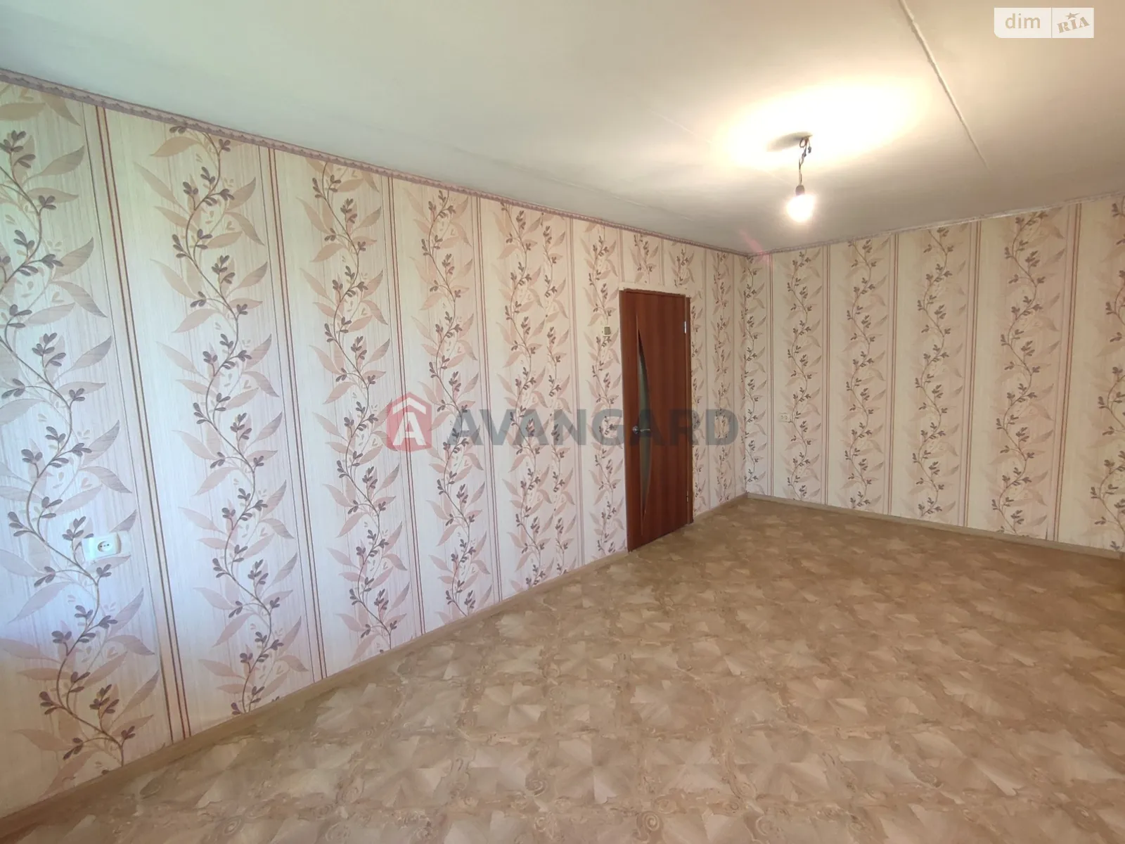 Продається 1-кімнатна квартира 30 кв. м у Кам'янському, цена: 11700 $