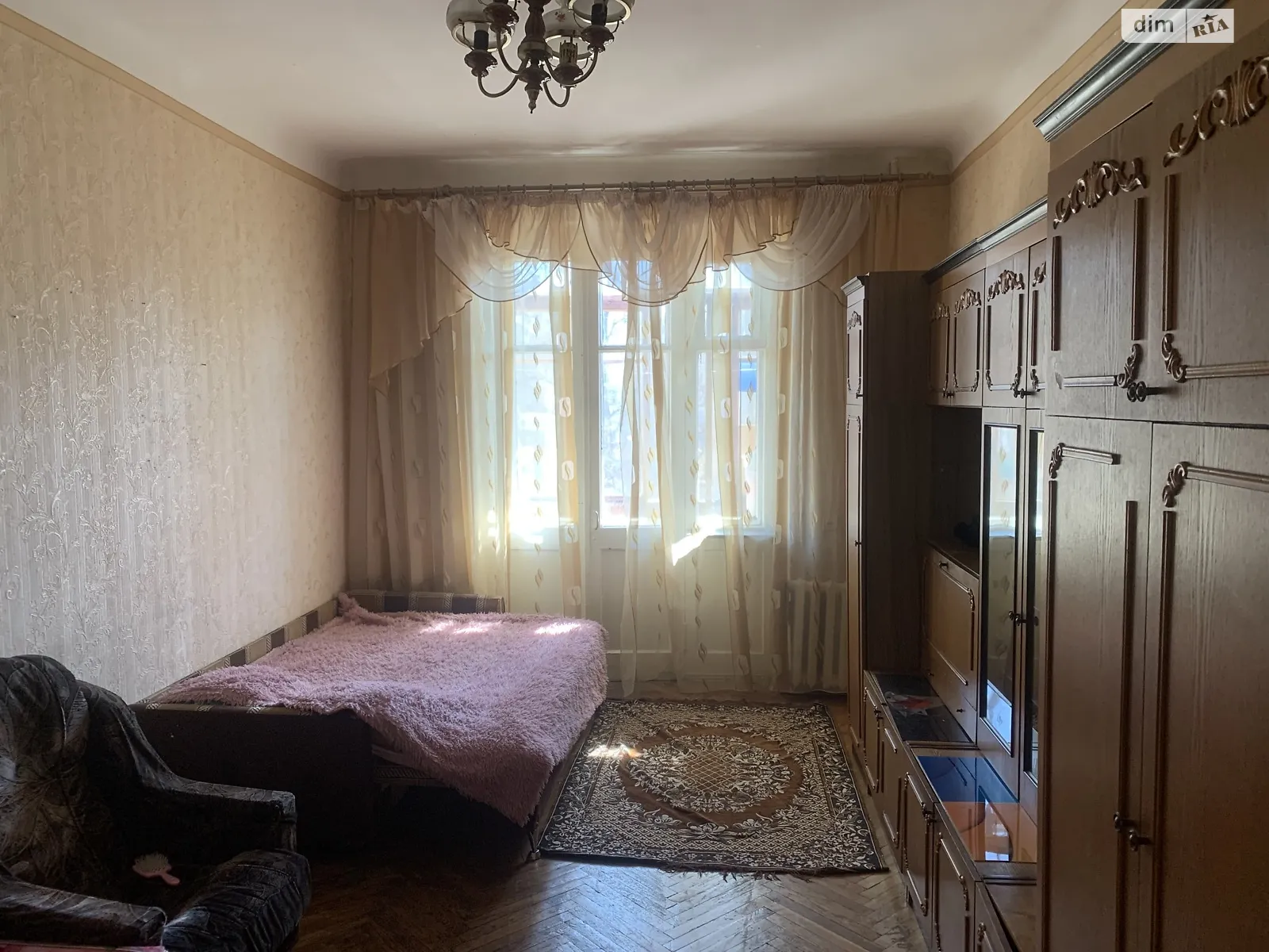 Здається в оренду кімната 85 кв. м у Києві, цена: 3500 грн