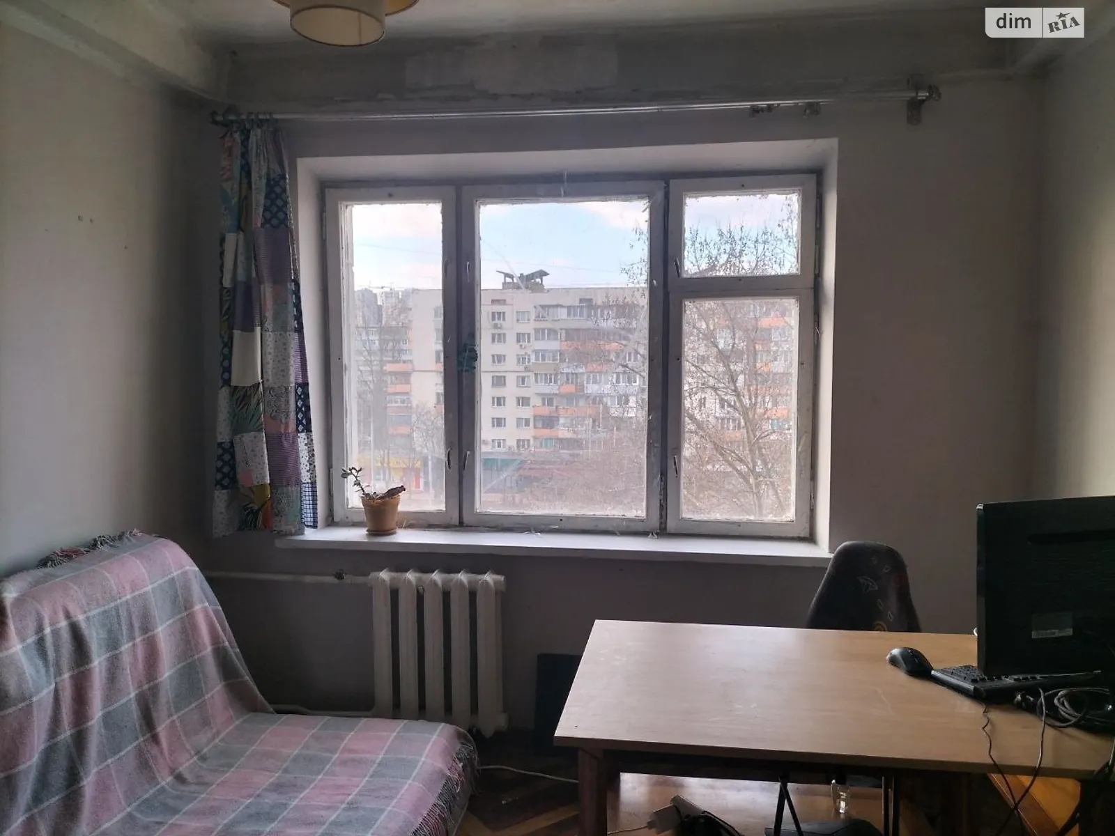 Продается 3-комнатная квартира 61.5 кв. м в Киеве, просп. Голосеевский(40-летия Октября), 89