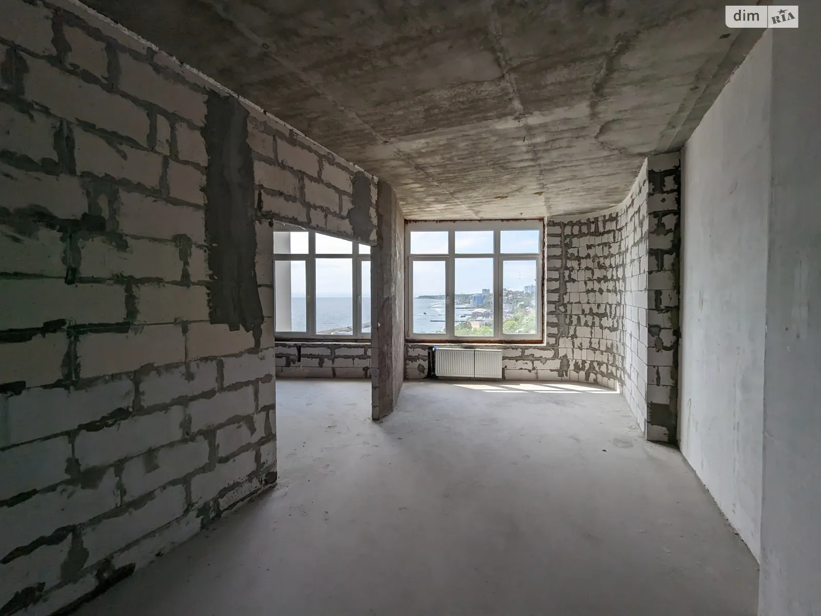 Продается 3-комнатная квартира 154 кв. м в Одессе - фото 1