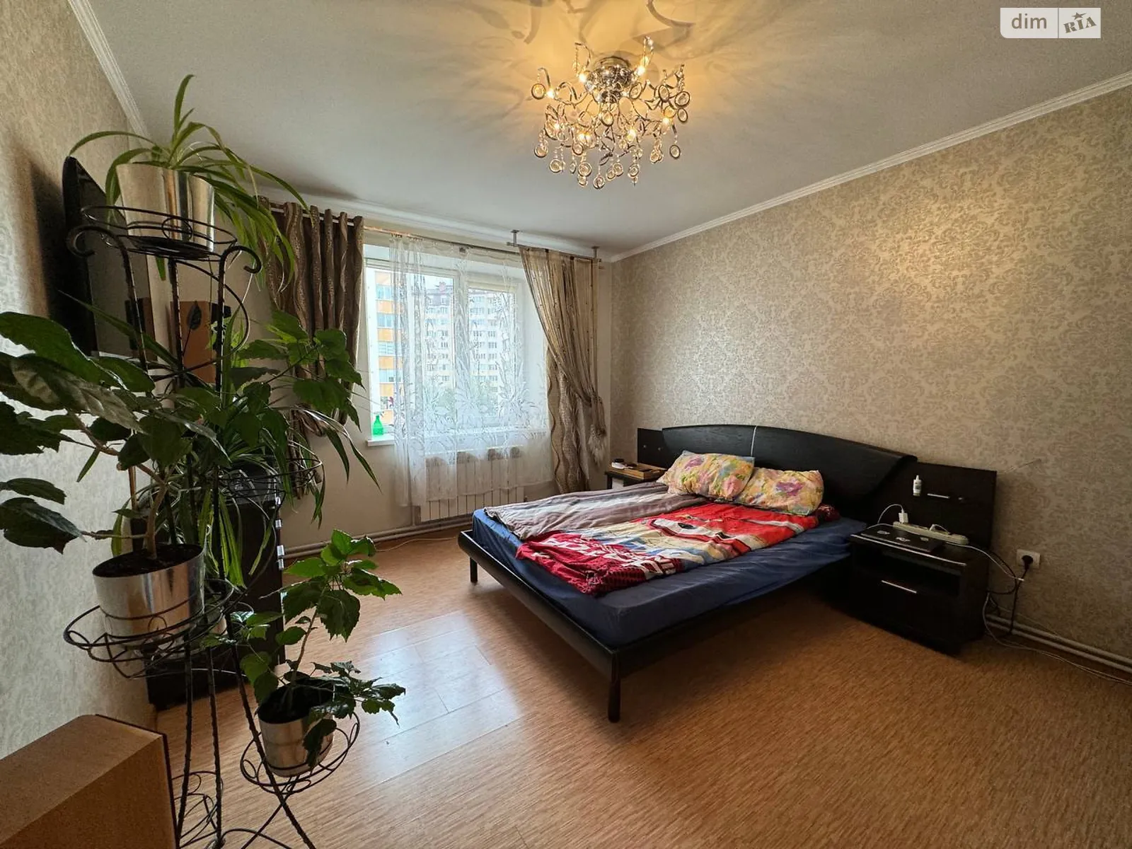 Продается 2-комнатная квартира 76 кв. м в Ивано-Франковске, ул. Троллейбусная, 30 - фото 1