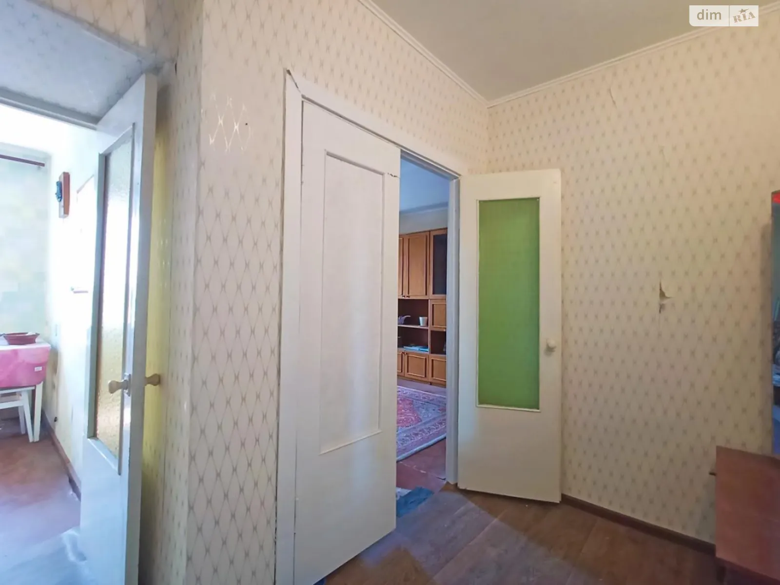 Продается 1-комнатная квартира 38 кв. м в Чернигове