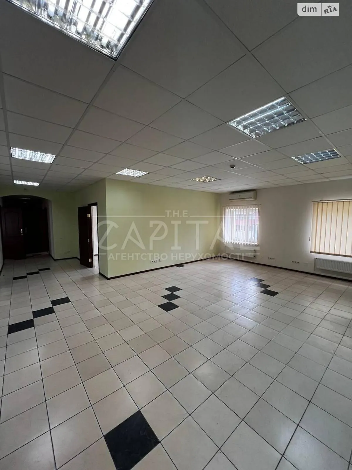 Сдается в аренду офис 248 кв. м в бизнес-центре, цена: 1820 $ - фото 1