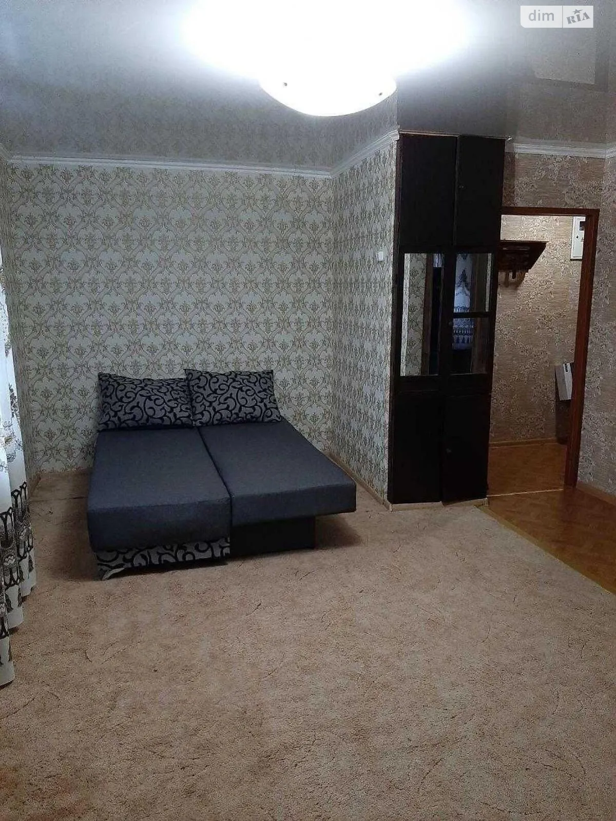 Продается 1-комнатная квартира 30.6 кв. м в Днепре, ул. Молодогвардейская