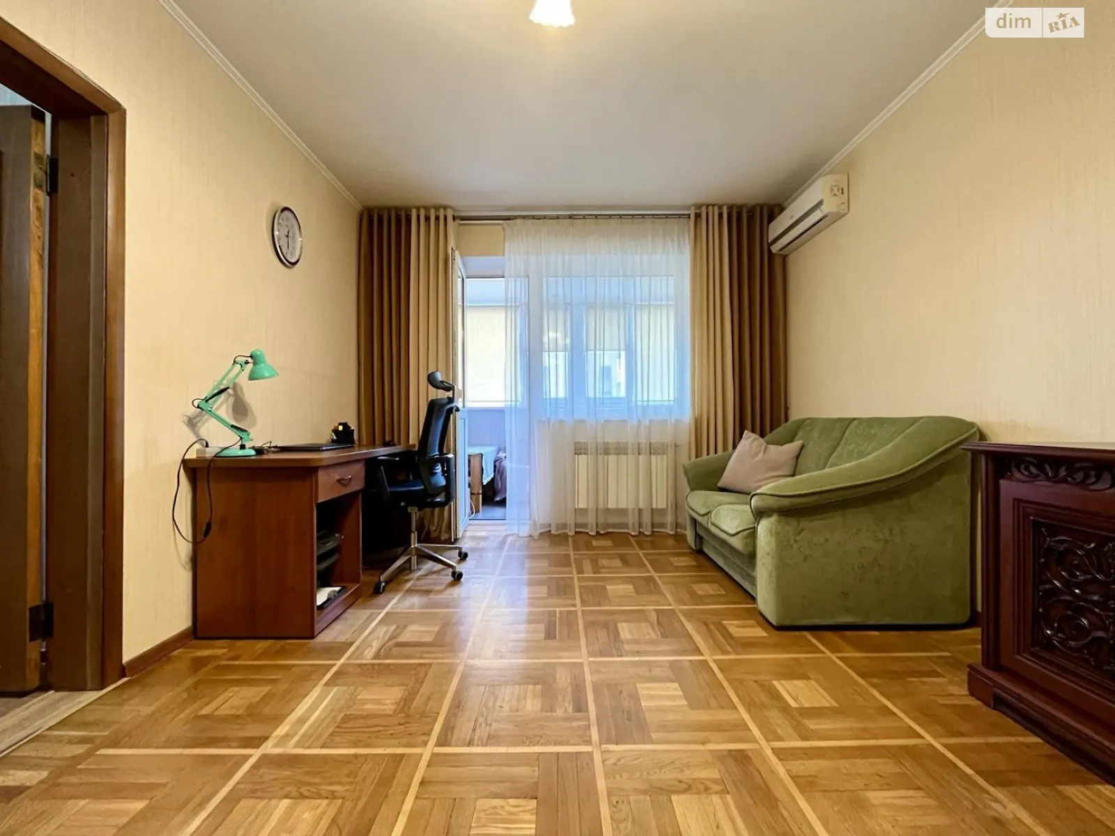 Продается 2-комнатная квартира 56 кв. м в Днепре, ул. Дарницкая - фото 1